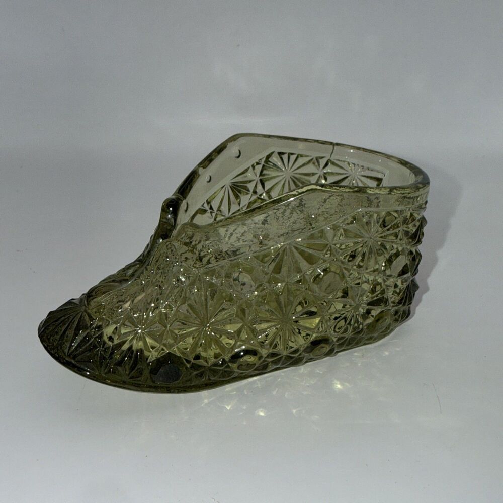 Vintage Fenton Green Glass Baby Bootie Shoe Daisy Button Pattern Match Holder - Picture 2 of 8